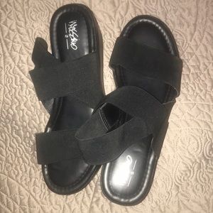 Women’s platform sandals